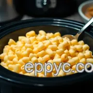 My Favorite Creamy Crock Pot Mac and Cheese Recipe for Cozy Nights