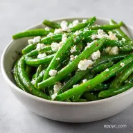 Fresh Green Bean Salad: Creamy and Crisp